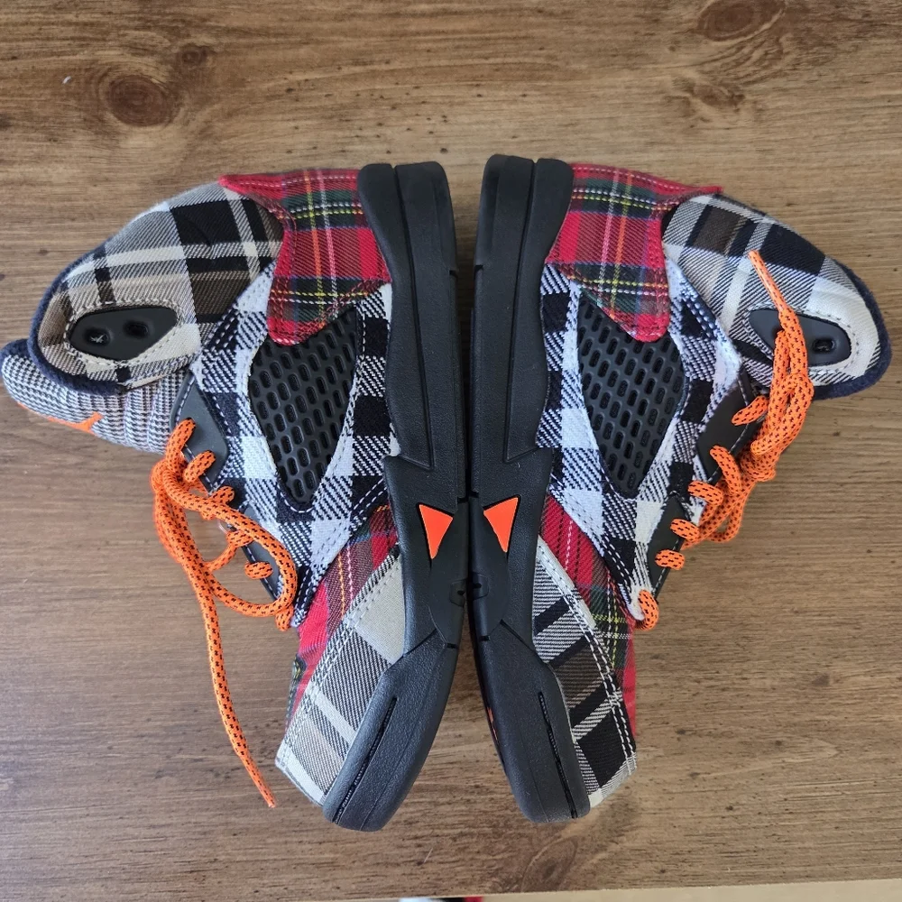 RARE Jordan 5 retro plaid Size 2Y